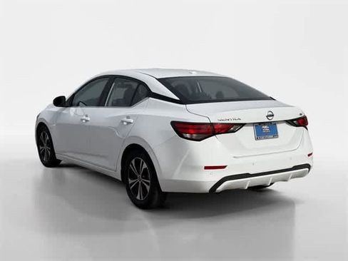Used 2022 Nissan Sentra SV image 9