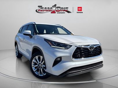 Used 2023 Toyota Highlander Limited