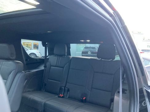 Used 2021 Chevrolet Tahoe RST w/ Luxury Package image 26