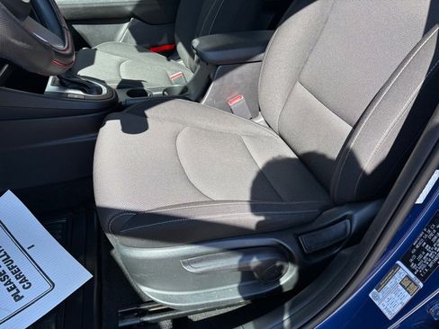 Used 2023 Kia Forte LXS image 12