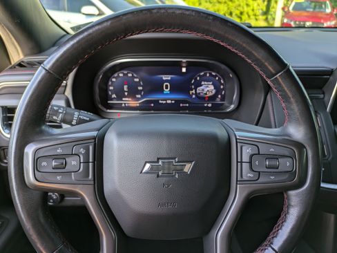 Used 2022 Chevrolet Suburban RST w/ Luxury Package image 26