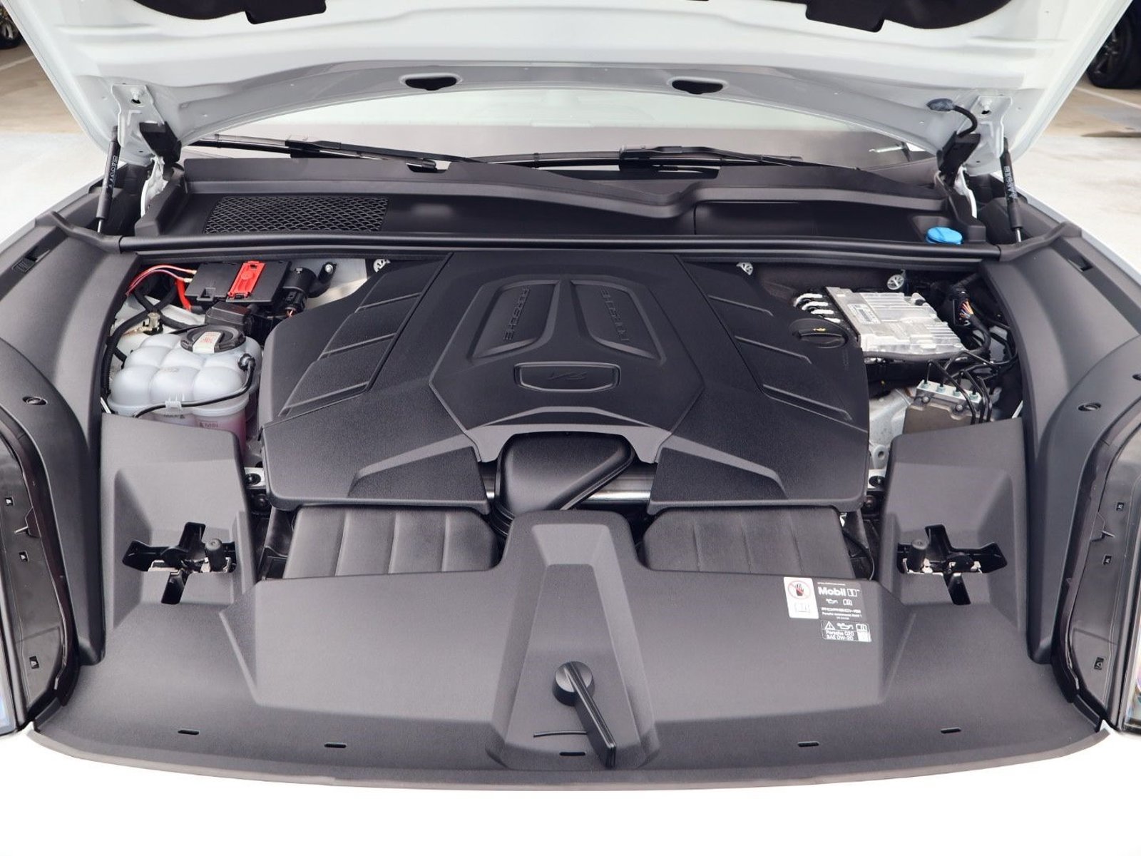 Certified 2026 Porsche Cayenne Coupe AWD/4WD image 26