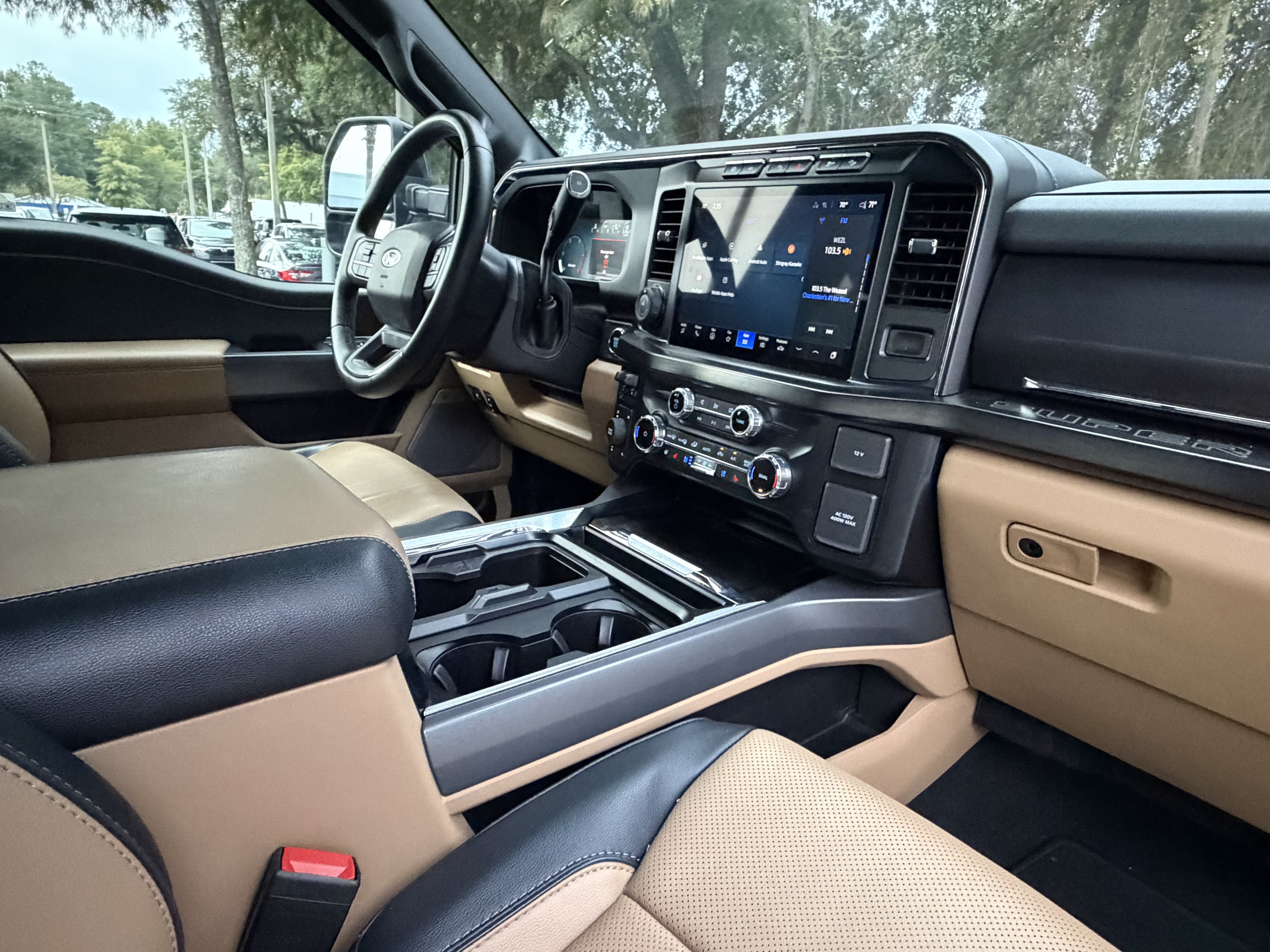 Used 2023 Ford F250 Lariat w/ Lariat Ultimate Package AWD/4WD image 46