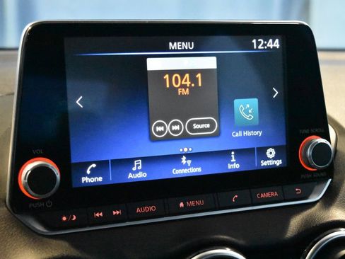 Used 2024 Nissan Sentra SV image 10