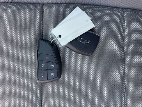 Used 2025 Chevrolet Traverse LT w/ LPO, Floor Liner Package image 37