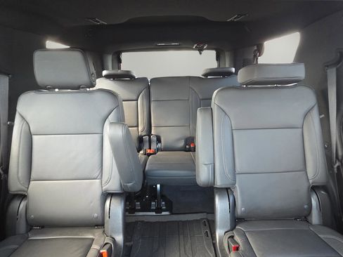 Used 2024 Chevrolet Tahoe Z71 w/ Z71 Off-Road Package image 36