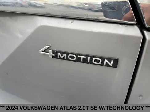 Used 2024 Volkswagen Atlas SE image 12