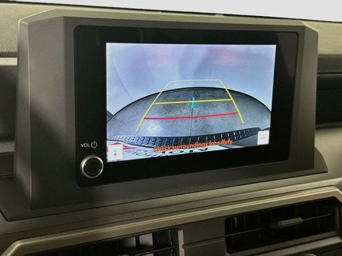 Certified 2025 Toyota 4Runner SR5 AWD/4WD image 15