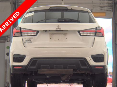 Used 2021 Mitsubishi Outlander Sport ES image 5