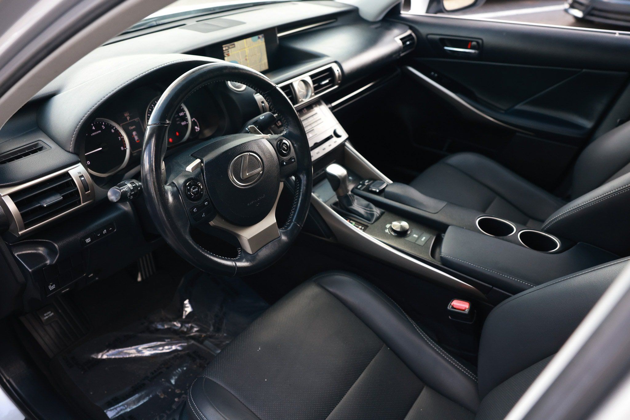 Used 2016 Lexus IS 300 AWD w/ Navigation System Package image 6