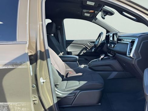 Used 2023 GMC Canyon Elevation w/ Convenience Package AWD/4WD image 35