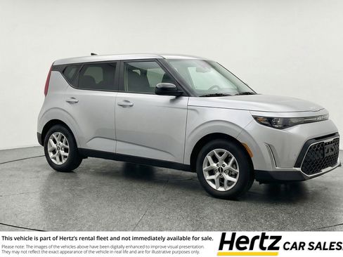 Used 2025 Kia Soul LX w/ LX Technology Package FWD image 1