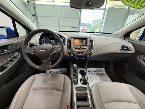 Used 2016 Chevrolet Cruze Premier w/ RS Package FWD image 11