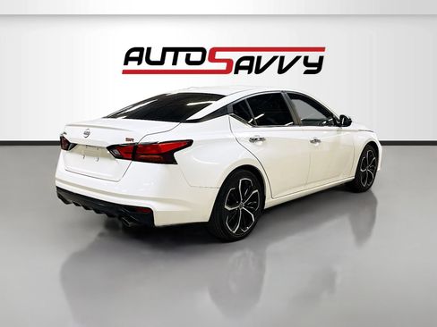 Used 2023 Nissan Altima 2.5 SR FWD image 7