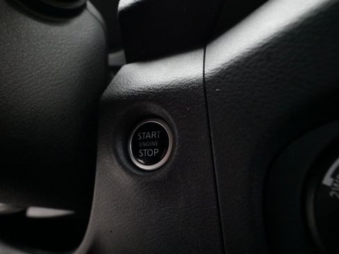 Used 2024 Nissan Frontier PRO-4X w/ Pro Convenience Package image 29