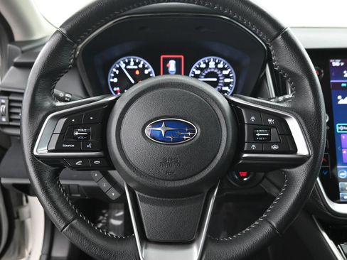 Used 2020 Subaru Outback Premium image 8