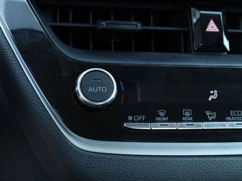 Used 2024 Toyota Corolla LE image 24