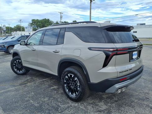 New 2026 Chevrolet Traverse Z71 w/ Enhanced Driving Package AWD/4WD image 5