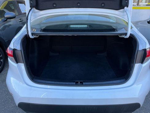 Used 2024 Toyota Corolla LE image 27