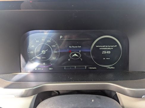 Used 2023 Kia Sorento SX image 30