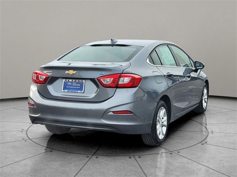 Used 2019 Chevrolet Cruze Diesel w/ Sun And Sound Package image 12