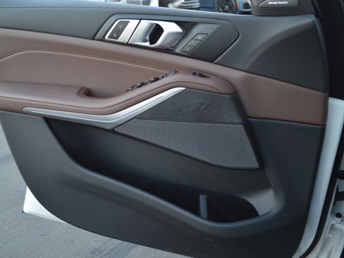 Certified 2025 BMW X5 sDrive40i w/ Premium Package image 13