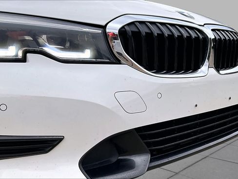 Used 2020 BMW 330i Sedan w/ Convenience Package RWD image 29