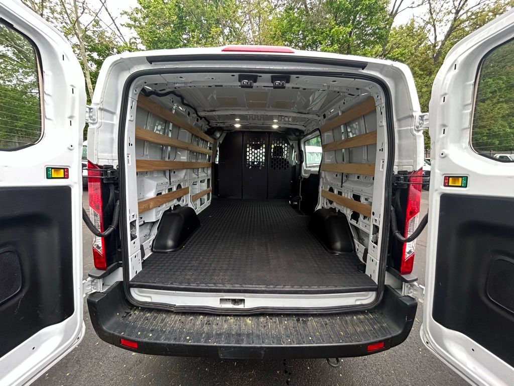Certified 2025 Ford Transit 250 Low Roof w/ Exterior Upgrade Package RWD image 7