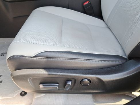 Used 2017 Lexus RX 350 FWD w/ Accessory Package image 31