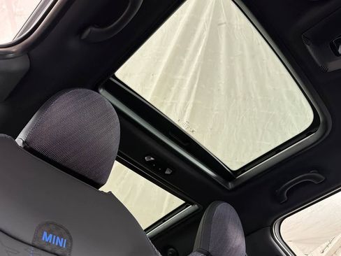 New 2026 MINI Cooper 4-Door Hardtop image 17