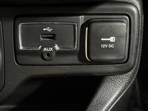 Used 2018 Jeep Renegade Trailhawk w/ Cold Weather Group II AWD/4WD image 20