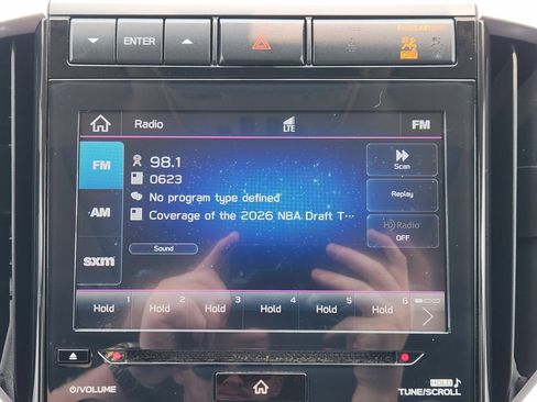 Used 2020 Subaru Ascent Limited w/ Technology Package AWD/4WD image 19