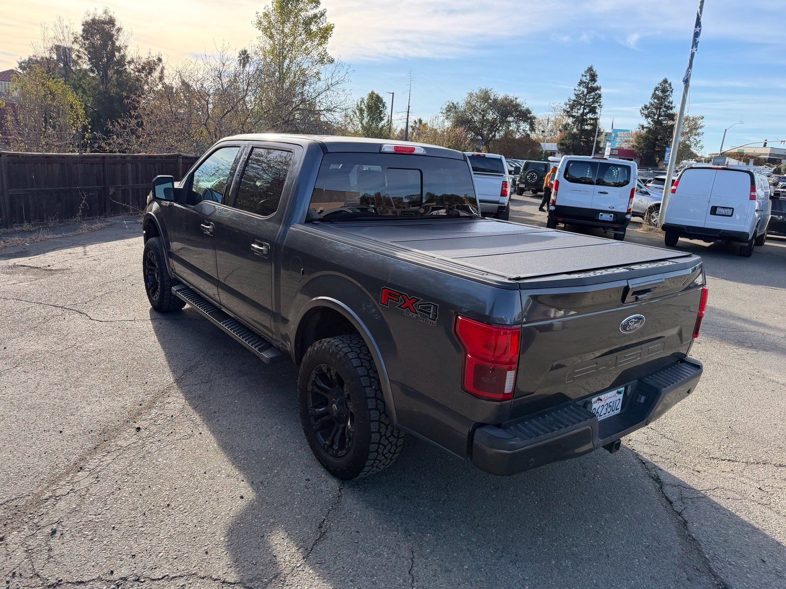 Used 2019 Ford F150 Lariat w/ Equipment Group 502A Luxury AWD/4WD image 3