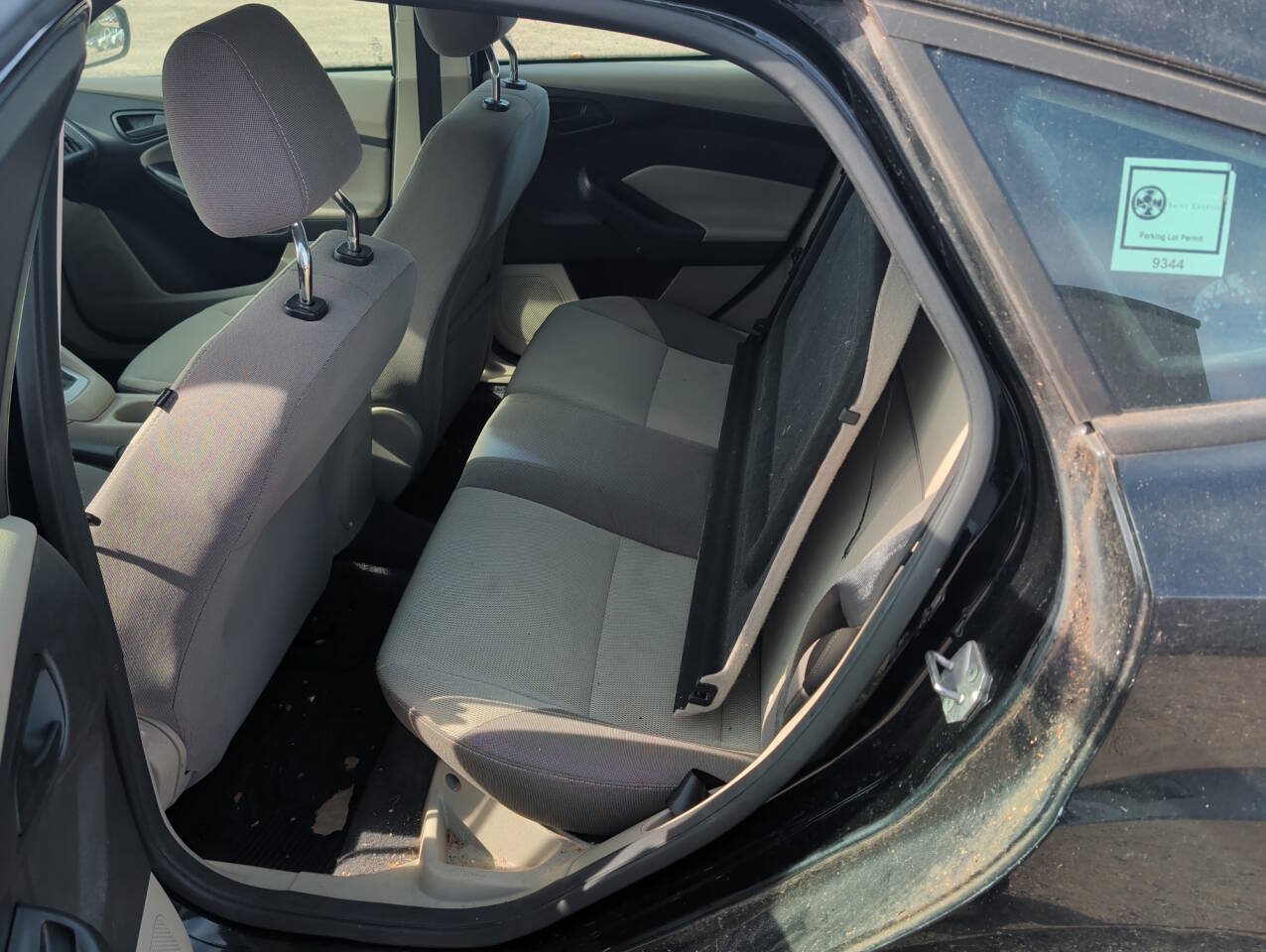 Used 2012 Ford Focus SE w/ SE Winter Pkg FWD image 21