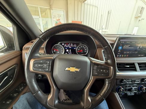 Used 2021 Chevrolet Tahoe High Country w/ Premium Package image 28