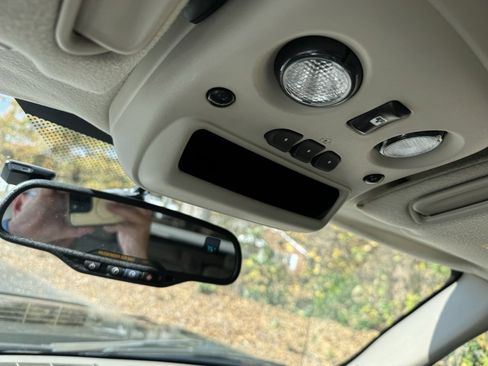 Used 2005 Chevrolet Avalanche Z71 w/ Sun And Sound Package image 26