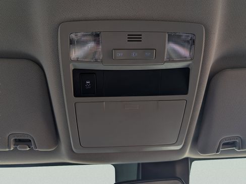 Used 2019 Toyota Tacoma SR image 49