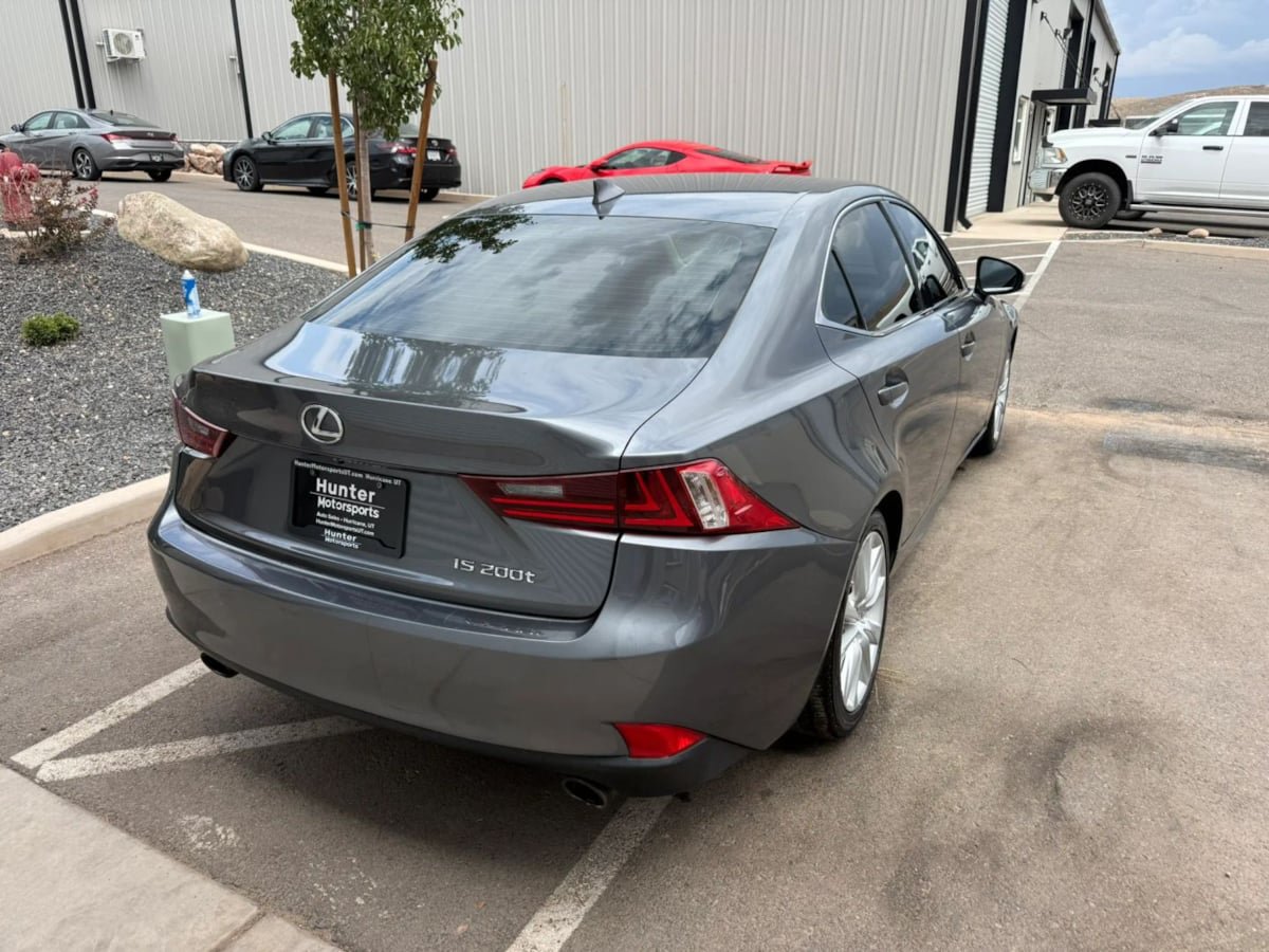 Used 2016 Lexus IS 200t RWD image 8