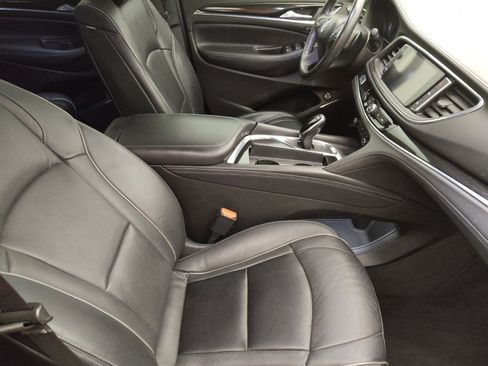 Used 2019 Buick Enclave Avenir w/ Avenir Technology Package image 21