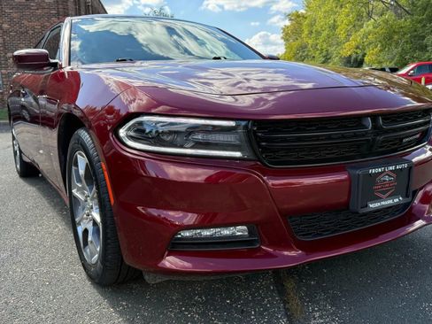 Used 2017 Dodge Charger SXT w/ AWD Plus Group image 10