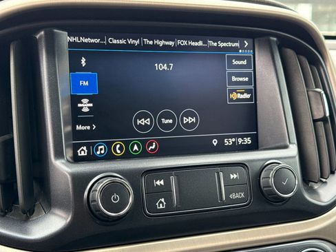 Used 2022 GMC Canyon Denali image 18