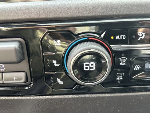 Certified 2023 Chevrolet Silverado 1500 ZR2 w/ Technology Package image 33