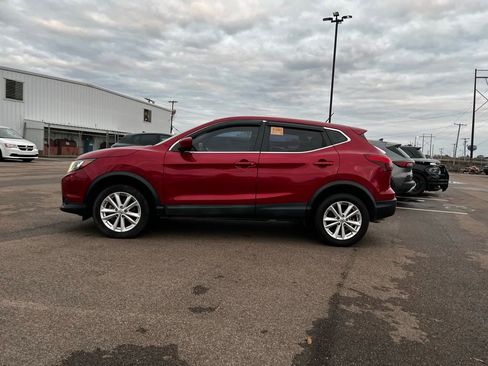 Used 2018 Nissan Rogue Sport S w/ S Appearance Package image 6