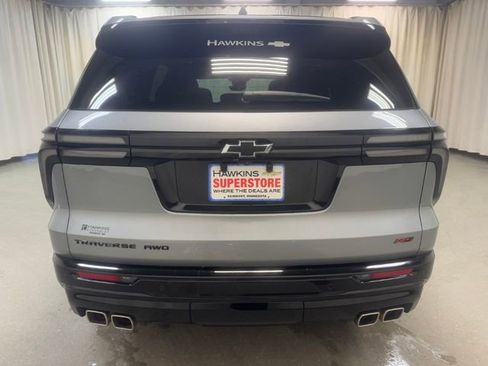 Used 2024 Chevrolet Traverse RS w/ LPO, Floor Liner Package image 6