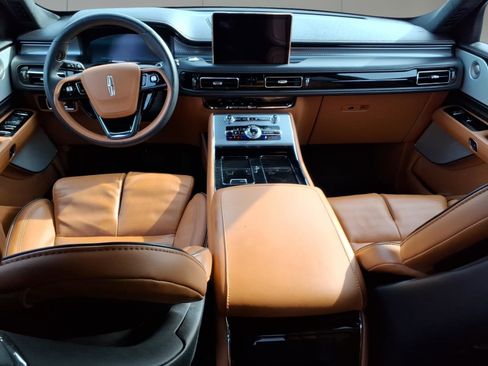 Used 2024 Lincoln Aviator Black Label w/ Jet Package image 6