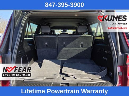 Used 2024 Jeep Wagoneer L Series II w/ Flexible Seating Group image 25