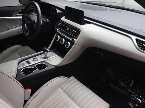Used 2023 Genesis G70 2.0T w/ Sport Prestige Package RWD image 10