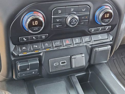 Used 2020 GMC Sierra 1500 SLT w/ SLT Premium Plus Package image 23