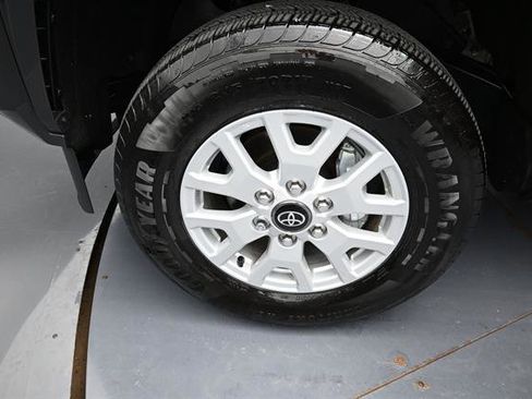 Certified 2026 Toyota Tacoma SR5 RWD image 23