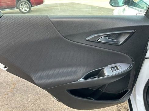 Used 2020 Chevrolet Malibu LT image 30